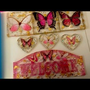 Set of three coasters, three magnets & key holder